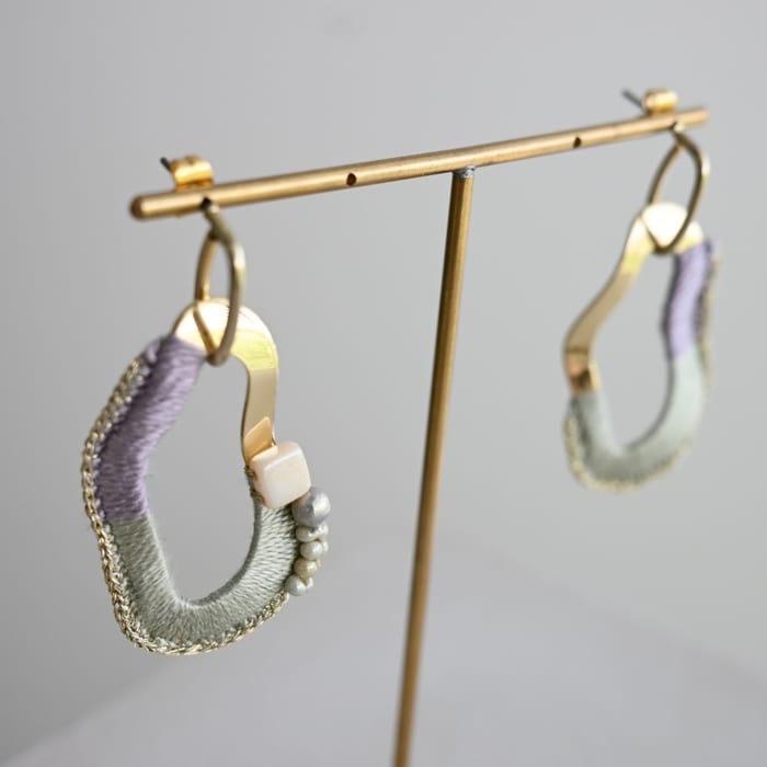 パドー刺繍ピアス/イヤリング